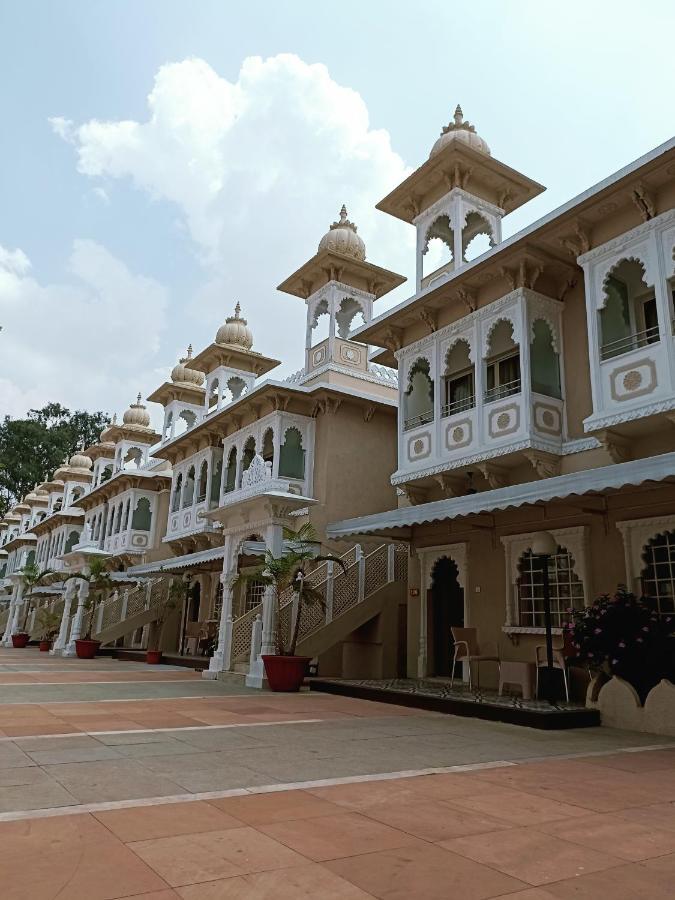 Hotel Gautam Lonavala Dış mekan fotoğraf