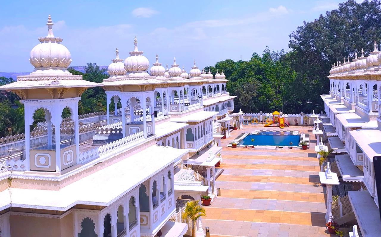 Hotel Gautam Lonavala Dış mekan fotoğraf