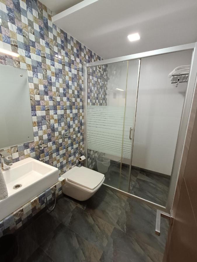 Hotel Gautam Lonavala Dış mekan fotoğraf