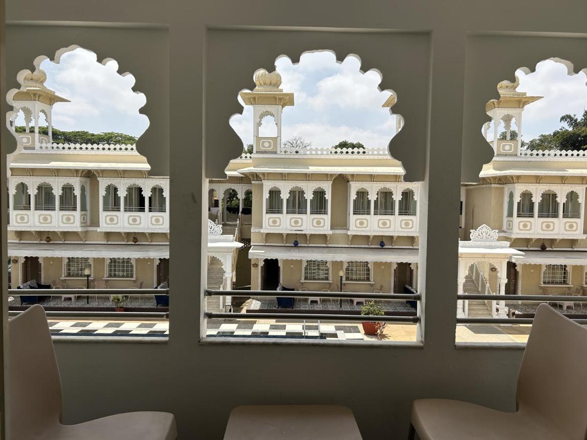 Hotel Gautam Lonavala Dış mekan fotoğraf